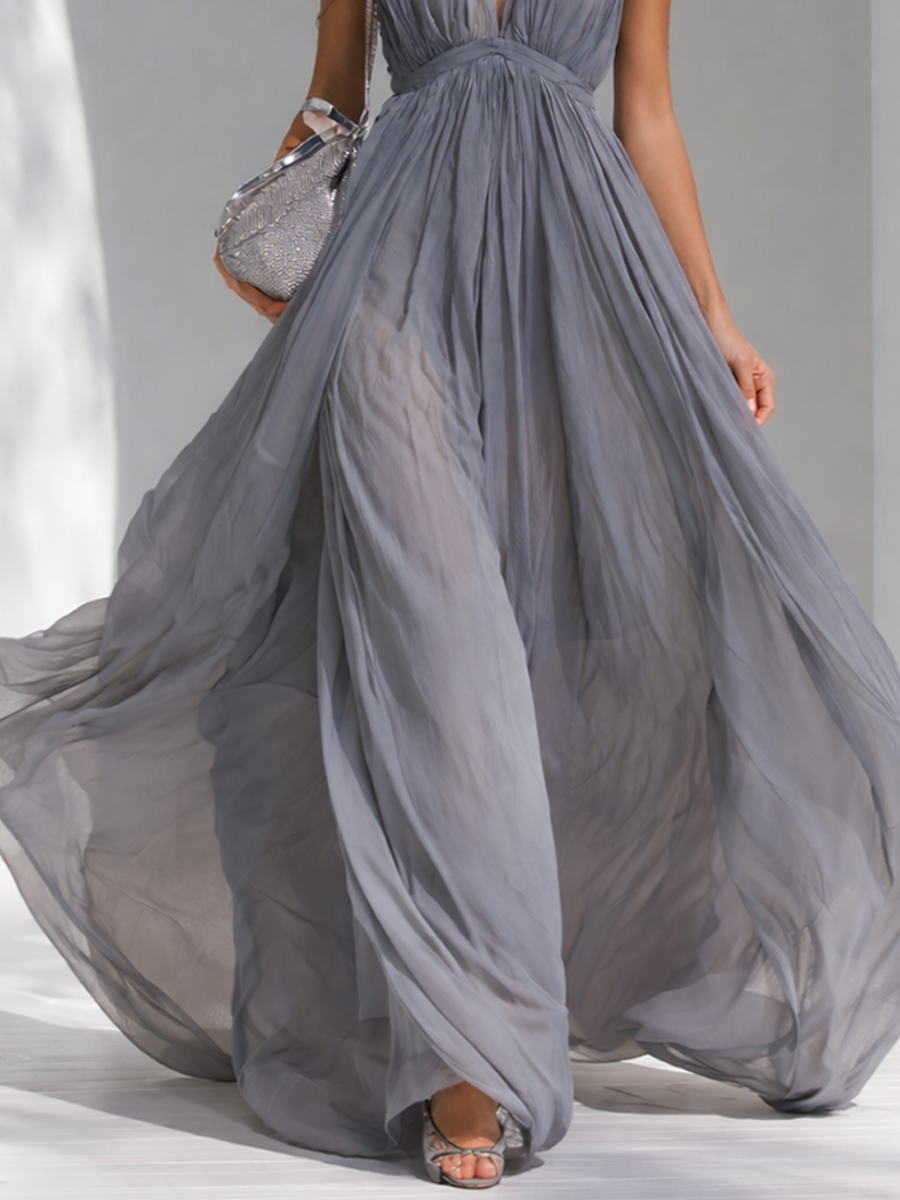 Chiffon Maxi Dress with Deep V-Neck and Halter Design for Elegant Evening Wear