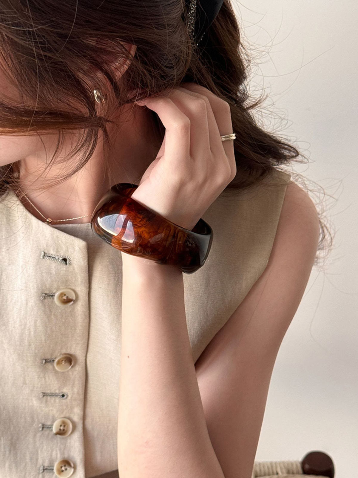 Maillard-style Irregular Wide-rim Resin Bracelet