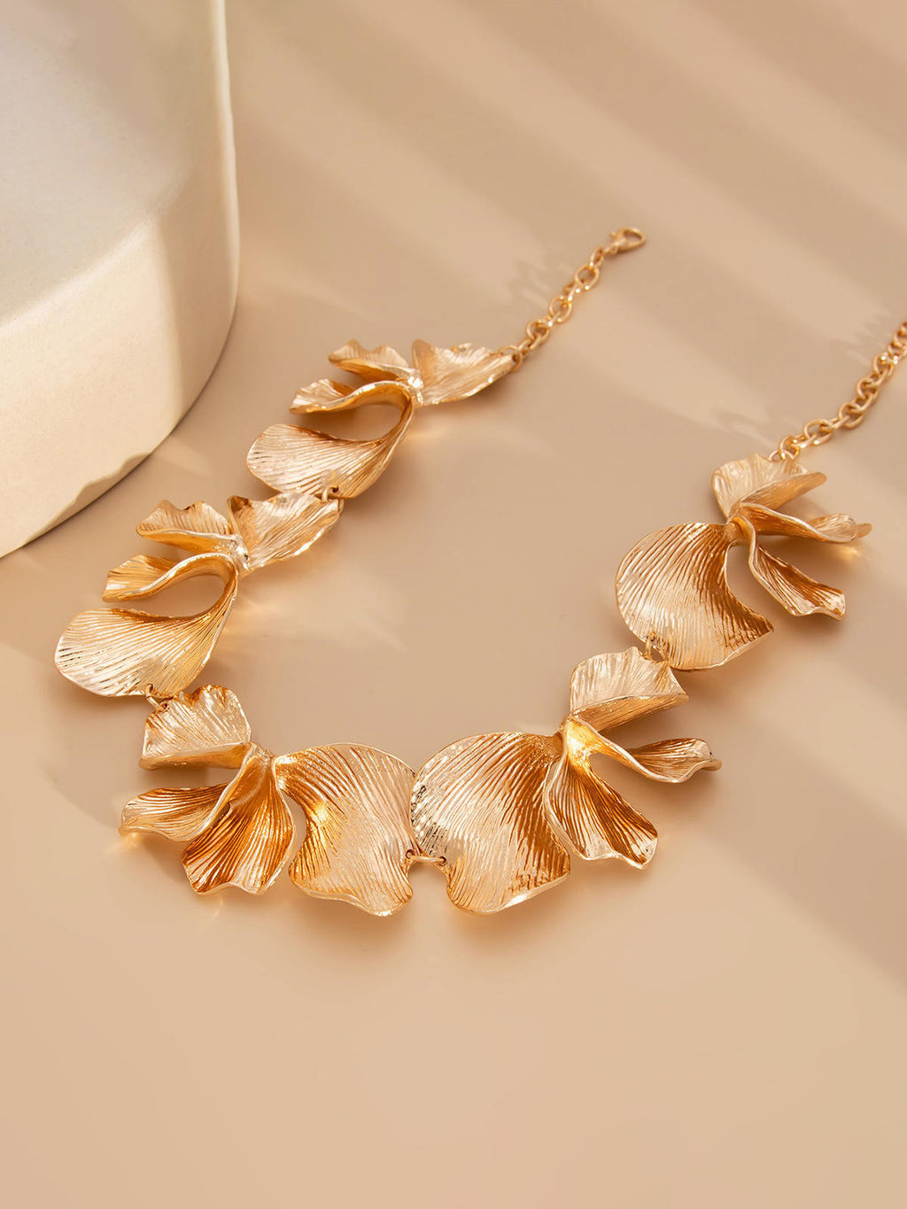 Metallic-finish Floral Collarbone Necklace