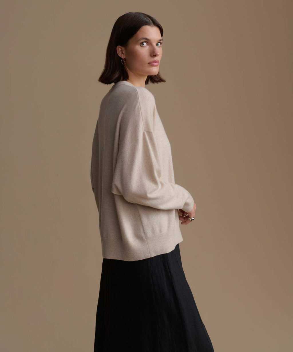 Soft Cotton Blend Knit Sweater with Detachable Navy Tie Collar and Long Sleeve Design