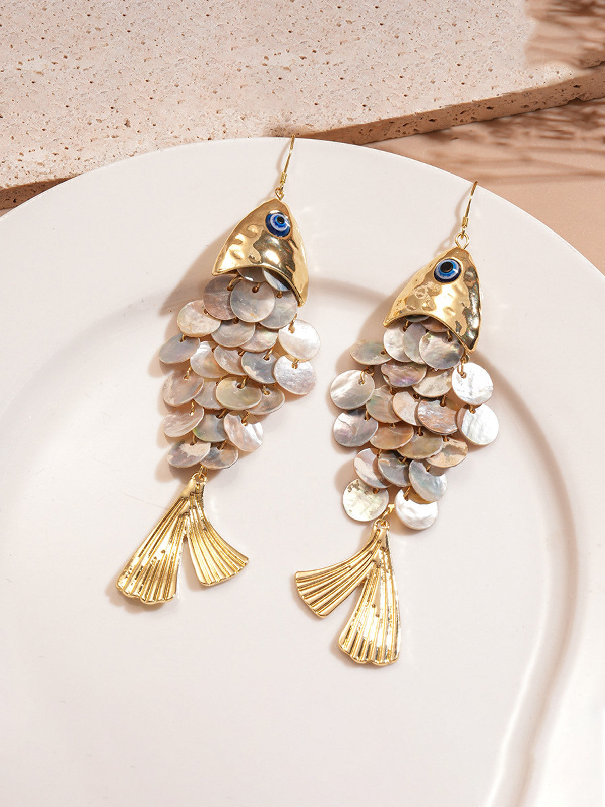 Fish-shaped Shell Tassel Earrings