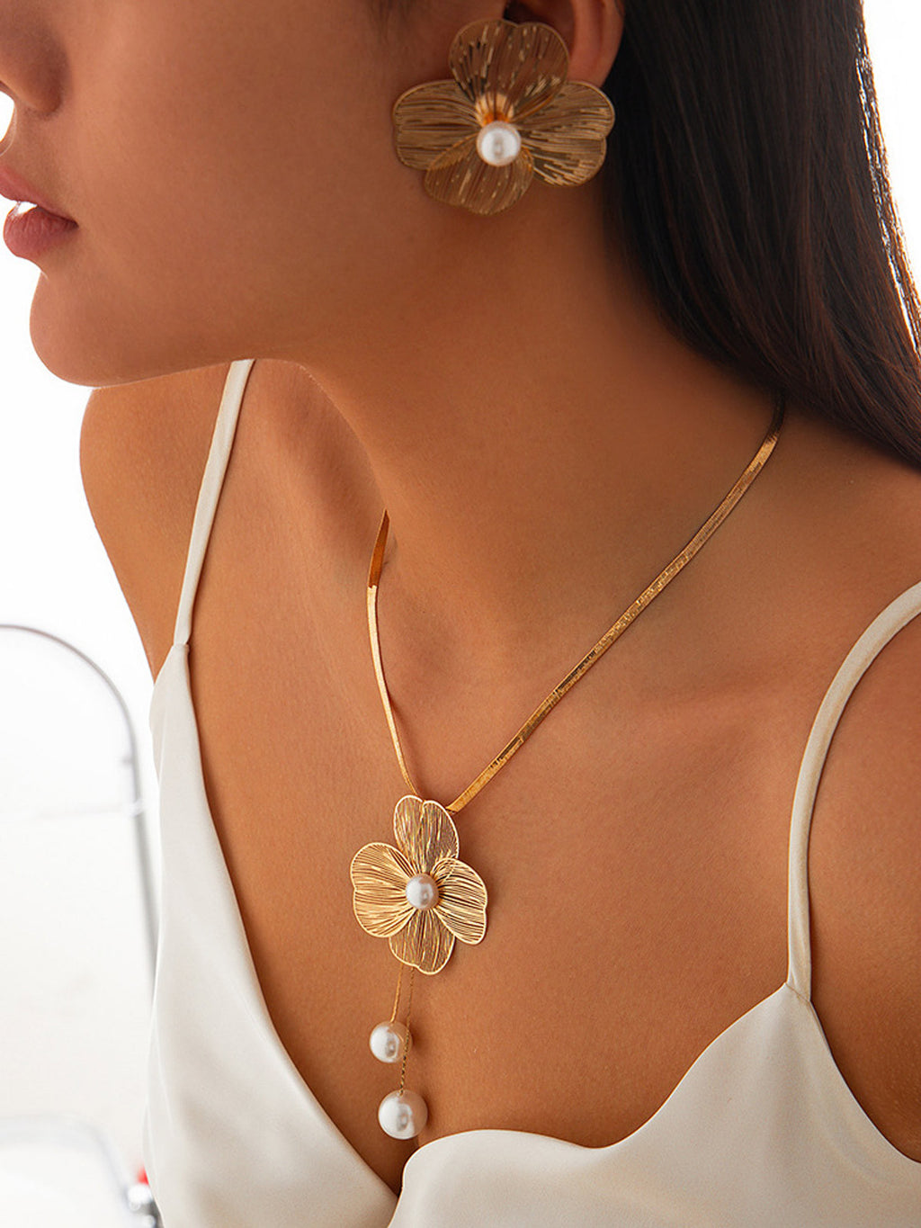 Pearl Floral Filigree Jewelry Set