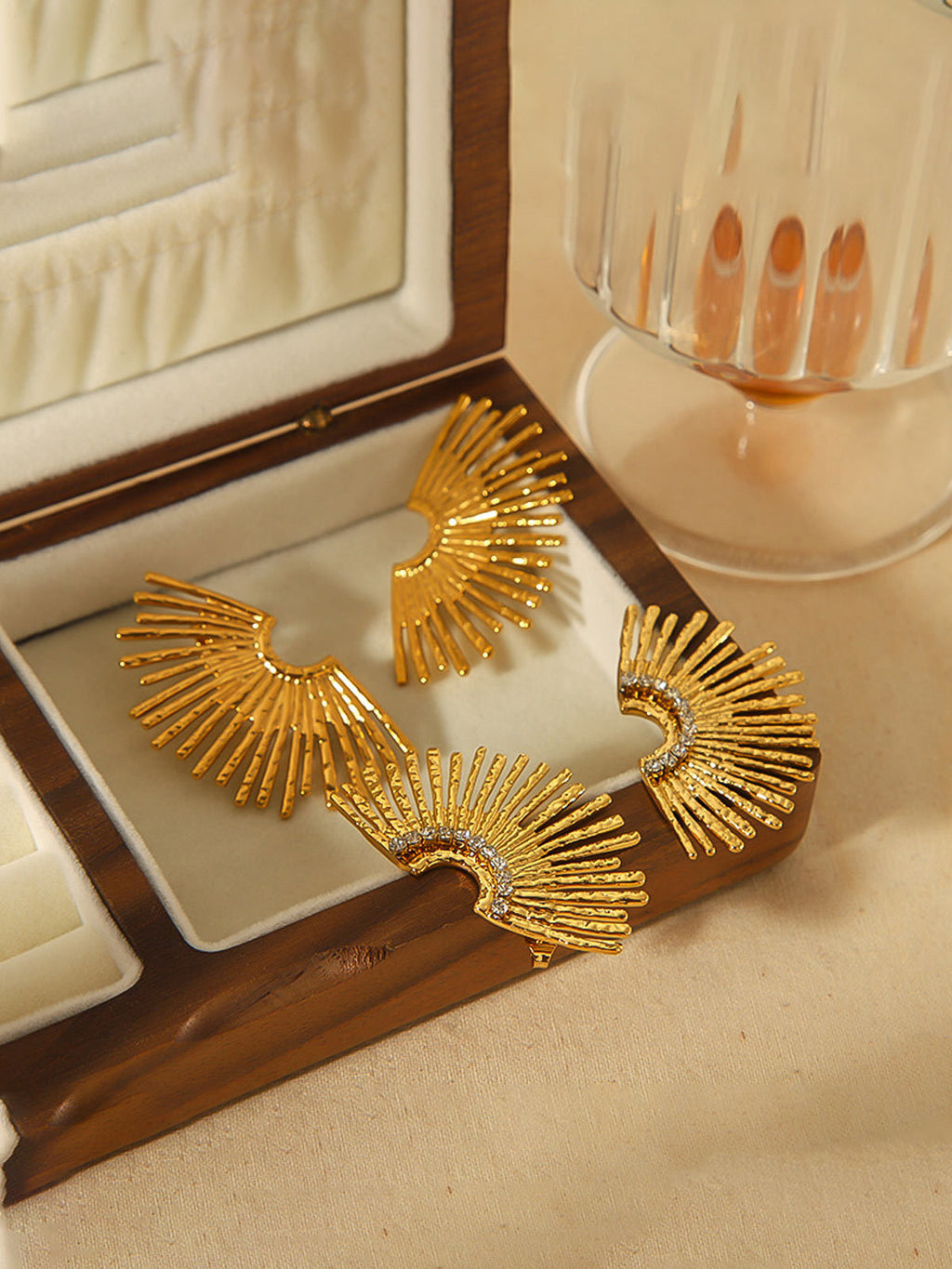 Ray Motif Gold Stud Earrings