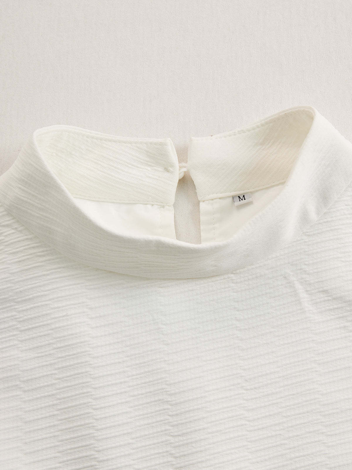Creamy White Textured Lantern Sleeve Set