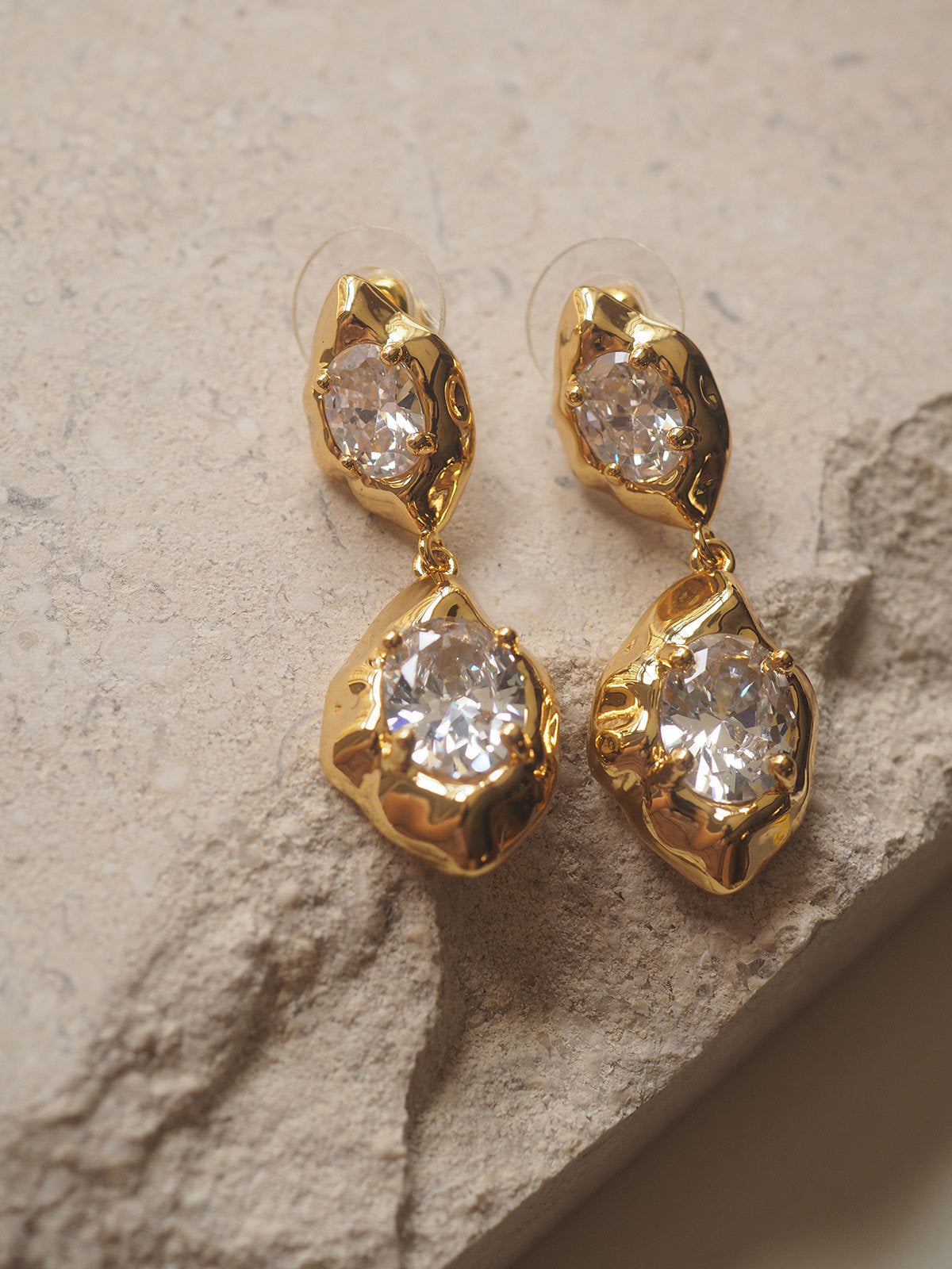 Zircon Lava Geometric Pattern Earrings