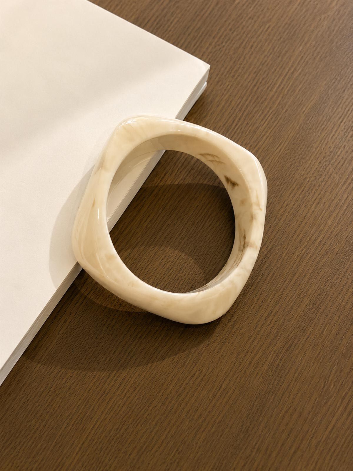 Maillard-style Irregular Wide-rim Resin Bracelet