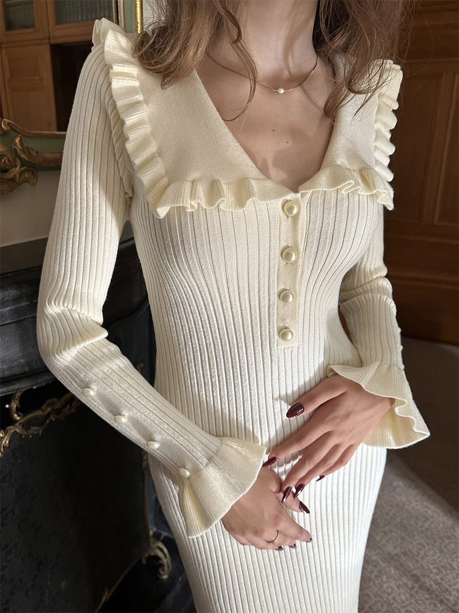 Robe midi en maille à col volanté française