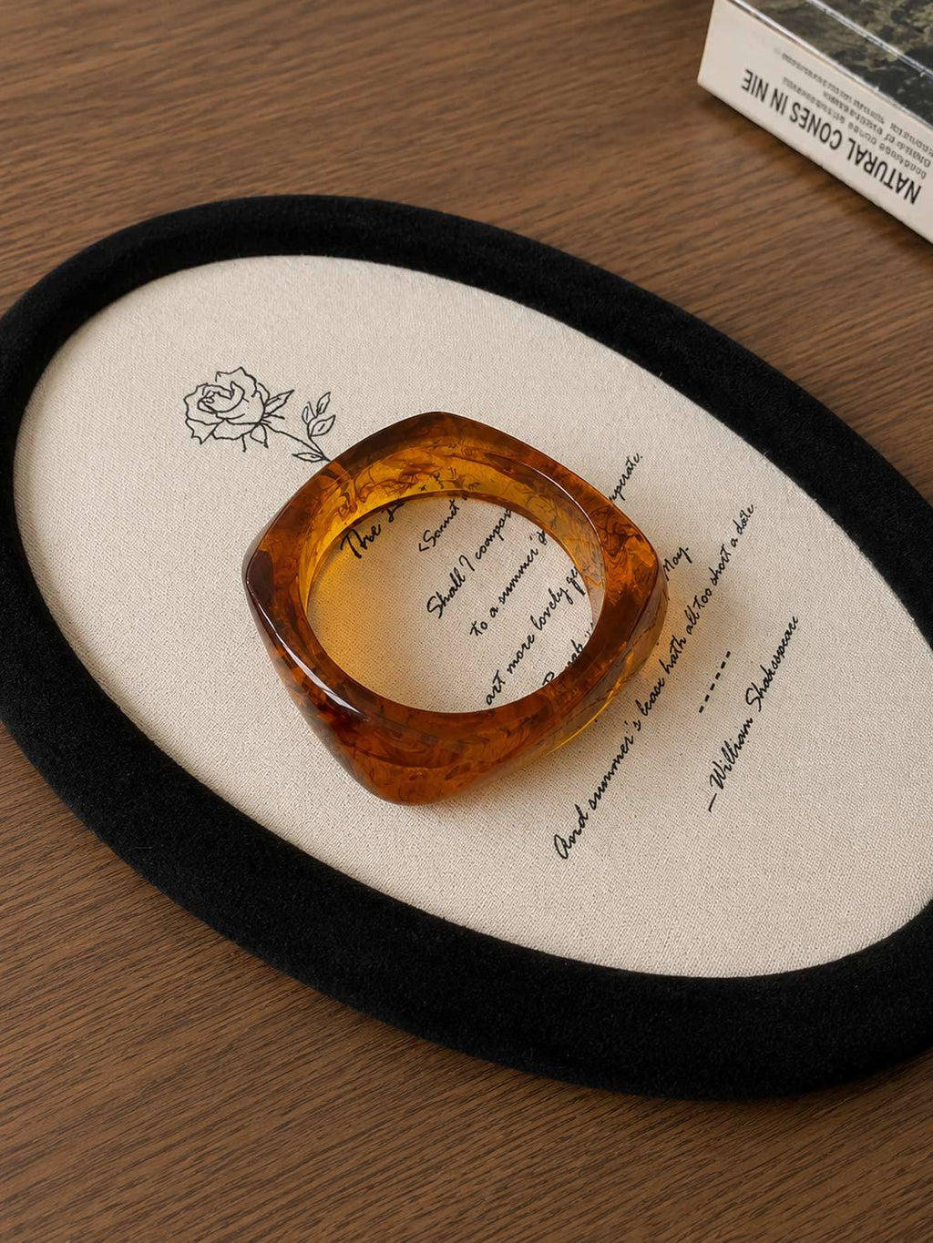 Maillard-style Irregular Wide-rim Resin Bracelet