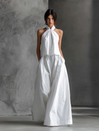 Maxikleid aus Baumwollleinen mit Neckholder, Bindeband und fließendem Rock