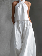 Maxikleid aus Baumwollleinen mit Neckholder, Bindeband und fließendem Rock