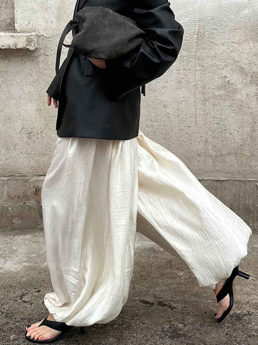 Linen Blend Pleated Wide Leg Trousers