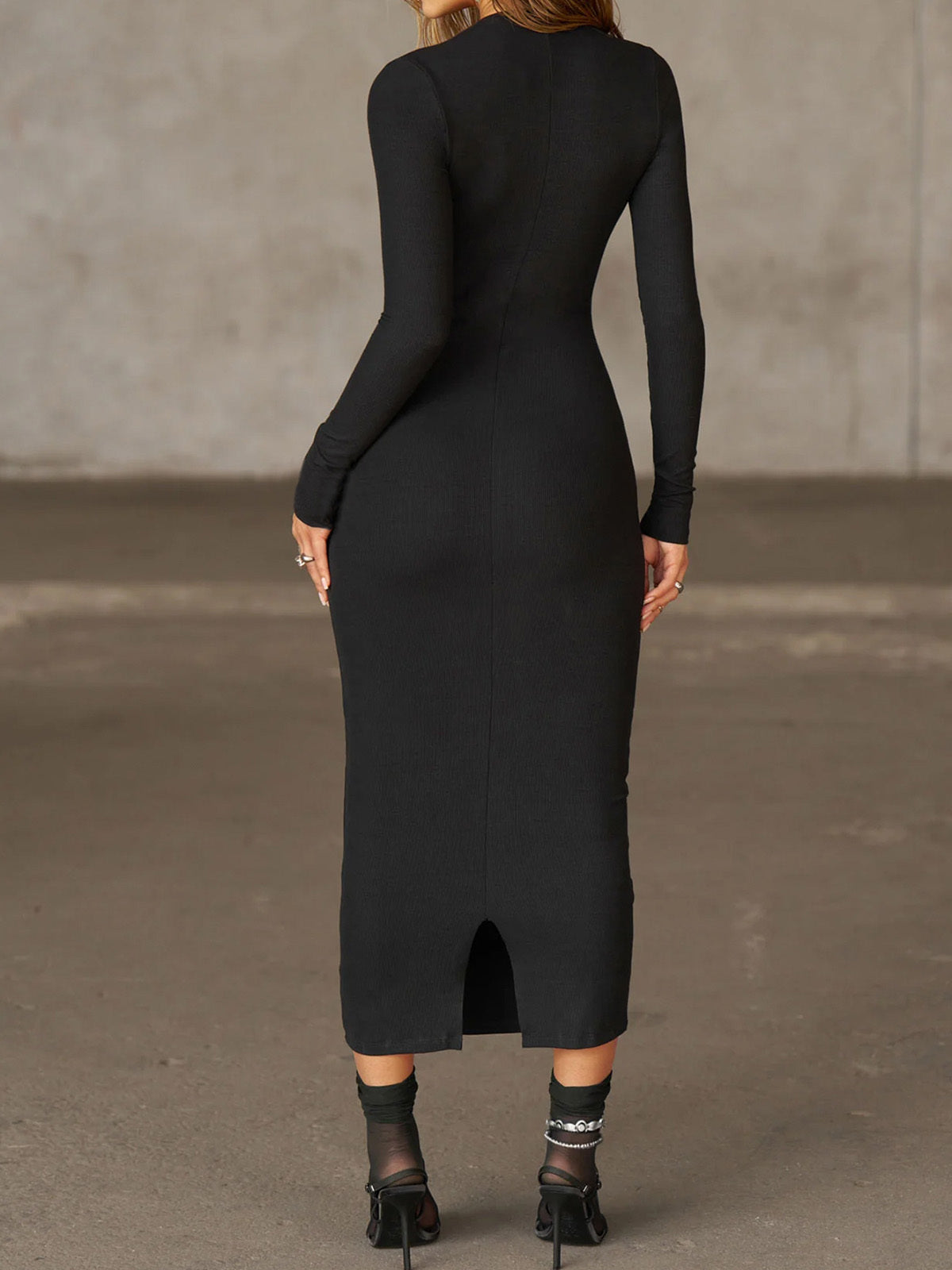 Ribbed Knit Chain Detail Midi Dress