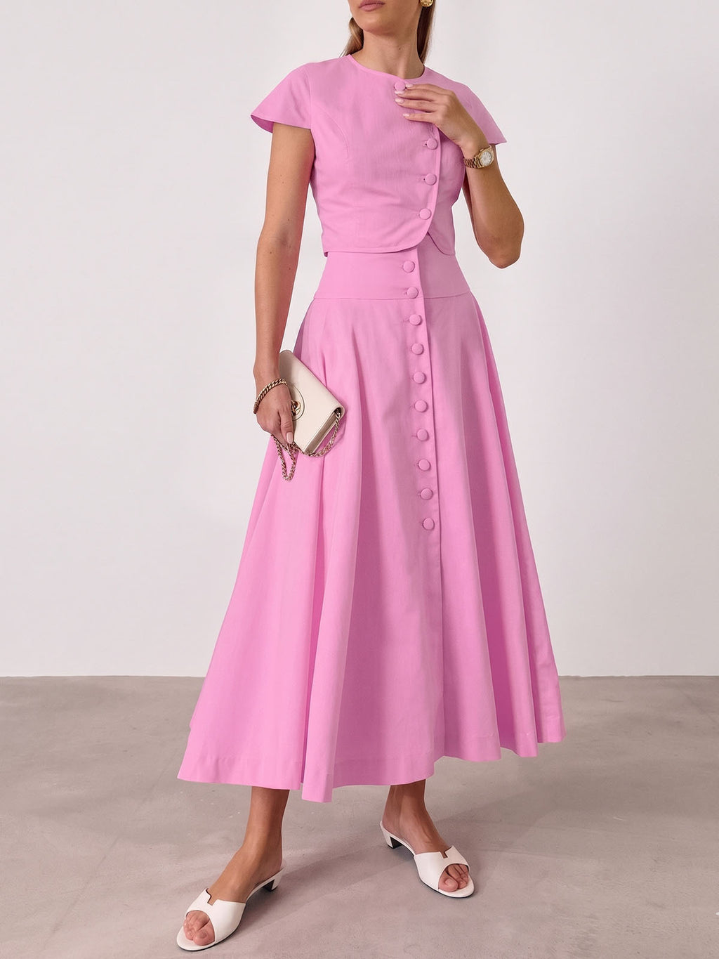Conjunto de top corto con botones delanteros y falda midi de corte A