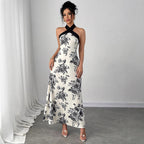 Maxikleid mit Blumenmuster, Neckholder und schmaler Passform