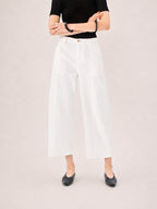 Curved Seam Cropped Cotton Jeans