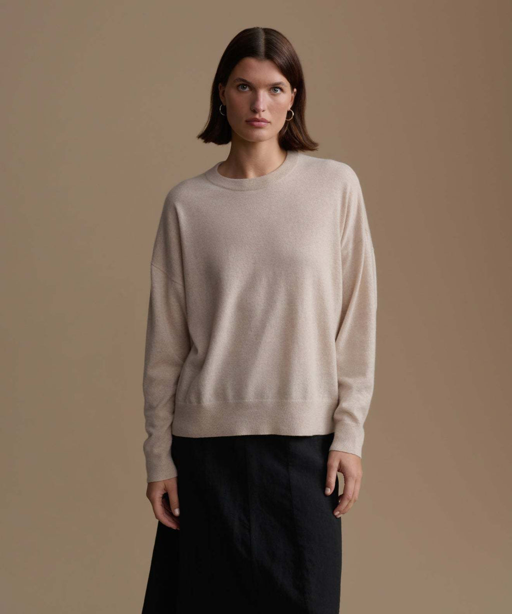 Soft Cotton Blend Knit Sweater with Detachable Navy Tie Collar and Long Sleeve Design