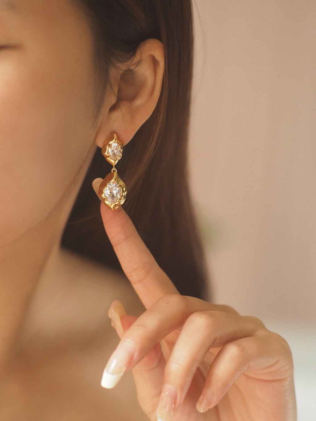 Zircon Lava Geometric Pattern Earrings