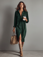 Vestido camisero de pana con abertura lateral y cierre de botones en la parte delantera para mujer.