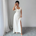Strukturiertes Maxikleid mit eckigem Ausschnitt und Schlitz
