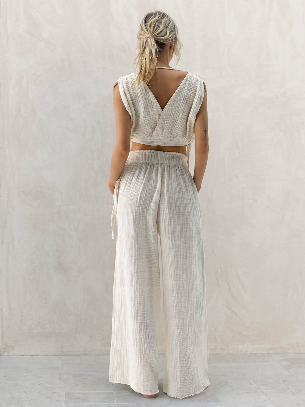 Gathered Elastic Waist Linen Pants