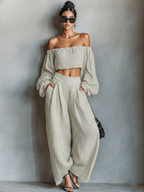 Conjunto de top corto de lino con hombros descubiertos y pantalones de pierna ancha - Conjunto de verano bohemio chic de corte holgado para mujer.