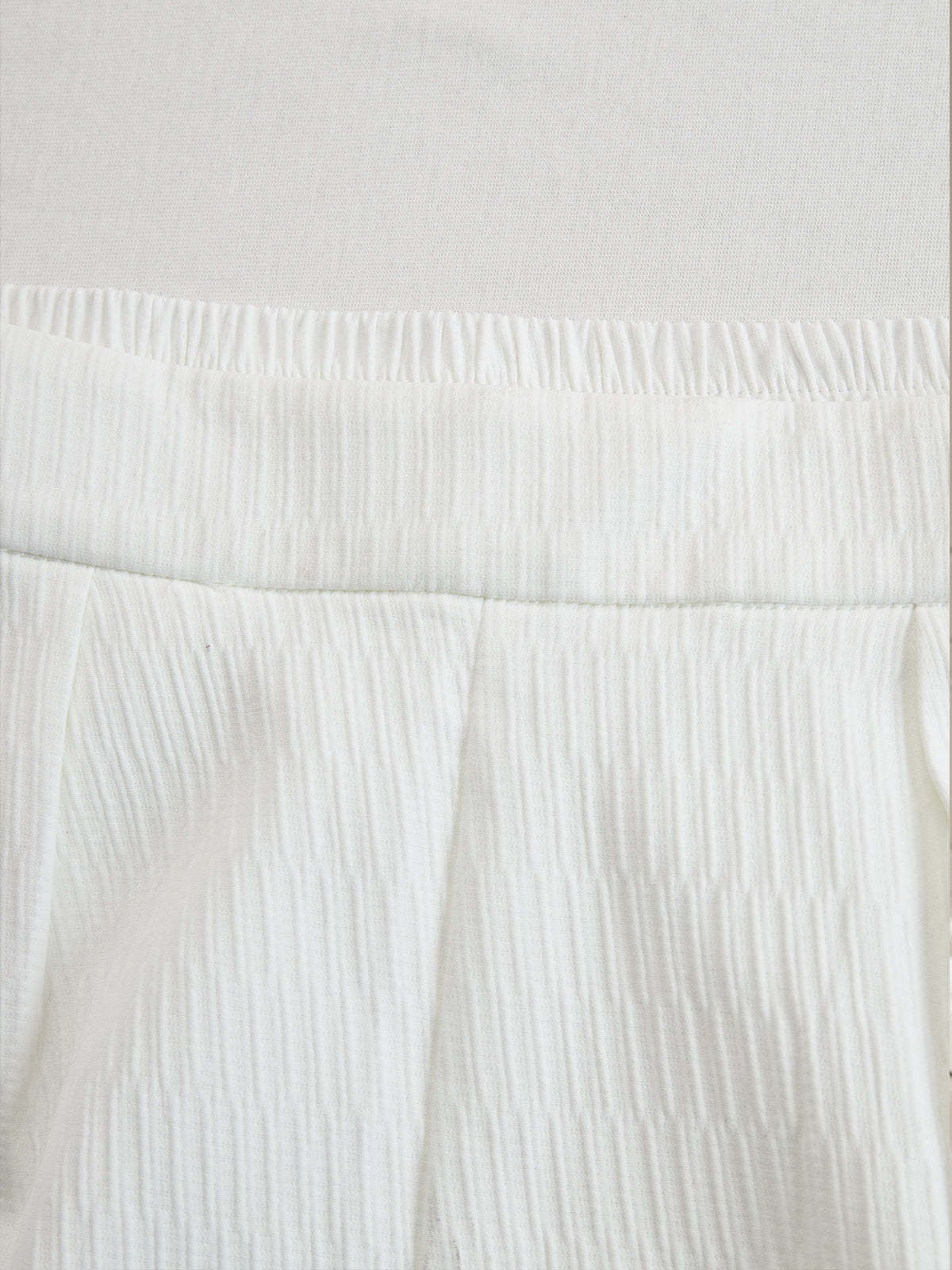 Creamy White Textured Lantern Sleeve Set